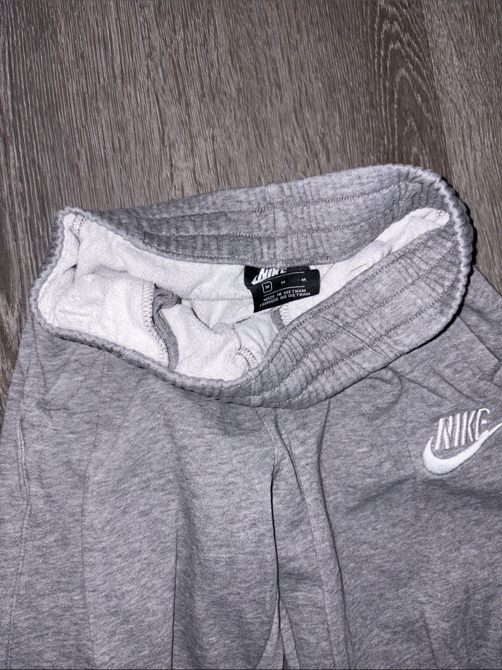 Nike Kids Dark Gray Logo Sweatpants - Picture 2 of 2